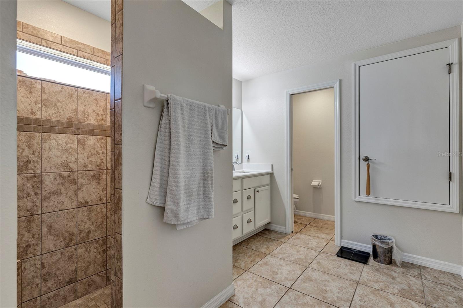 ARLINGTON RIDGE - Residential