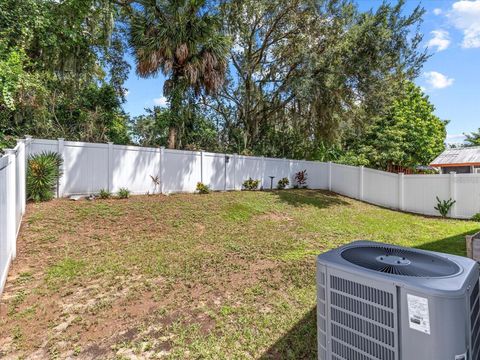 A home in VALRICO