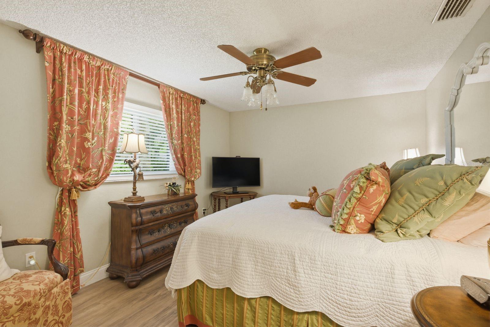 RAINBOW FARMS - Residential