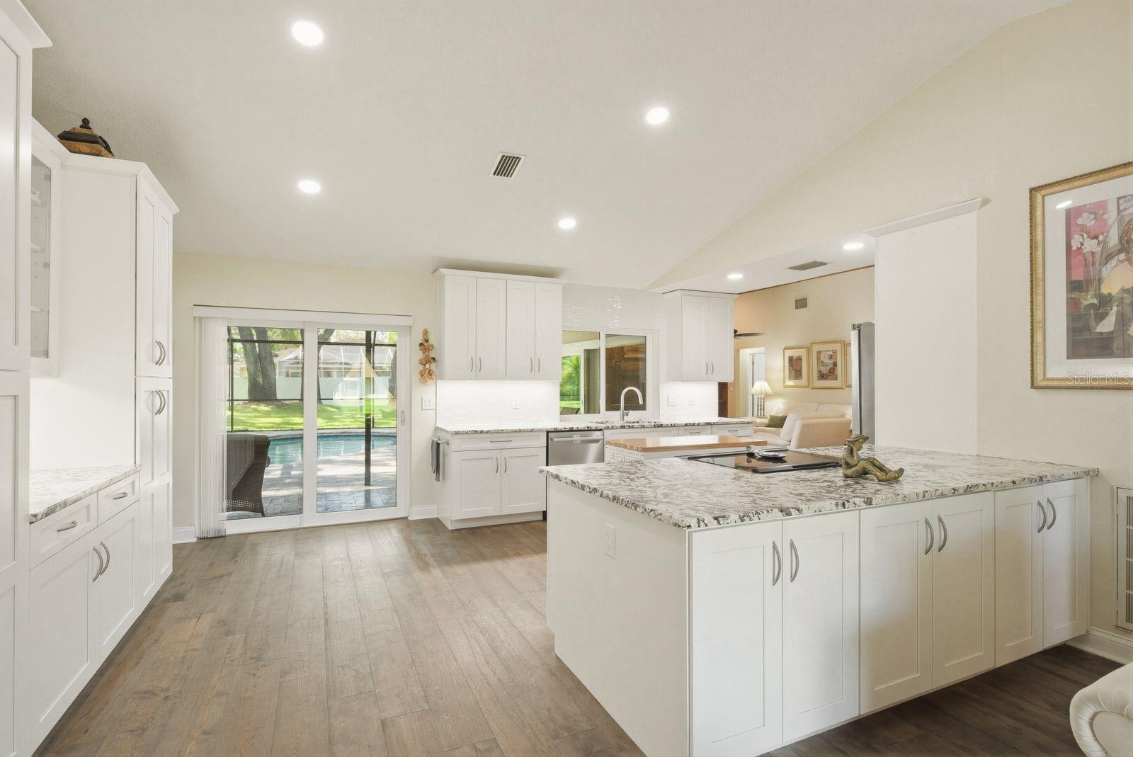 RAINBOW FARMS - Residential