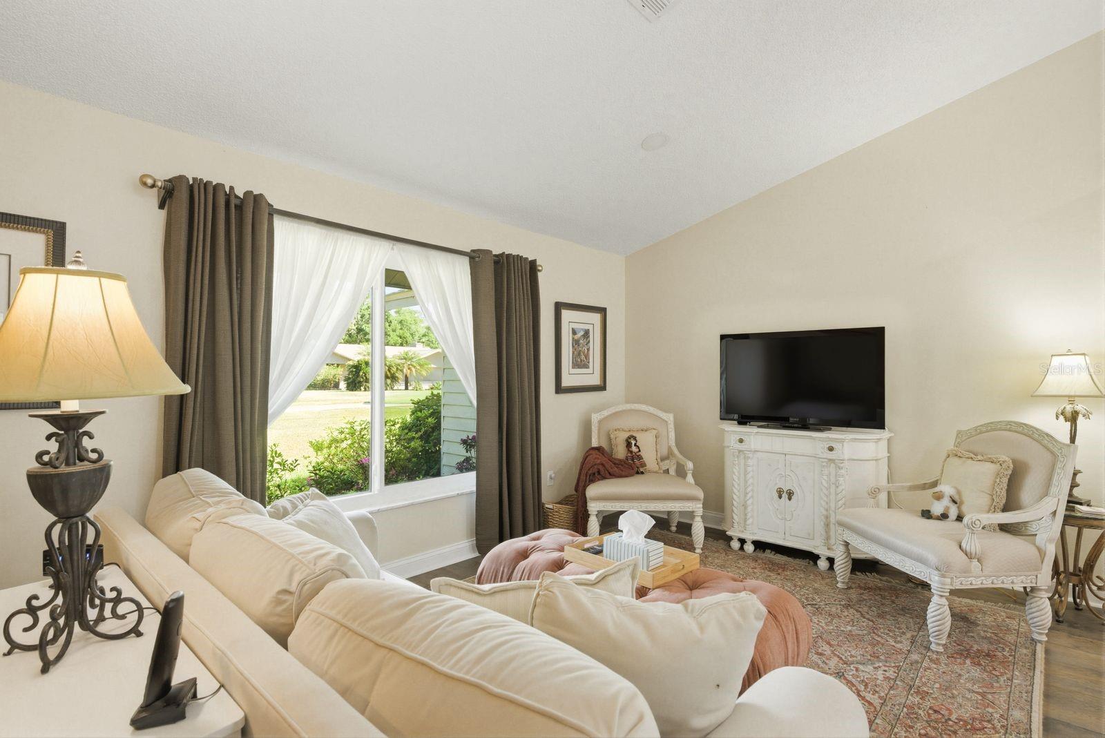 RAINBOW FARMS - Residential