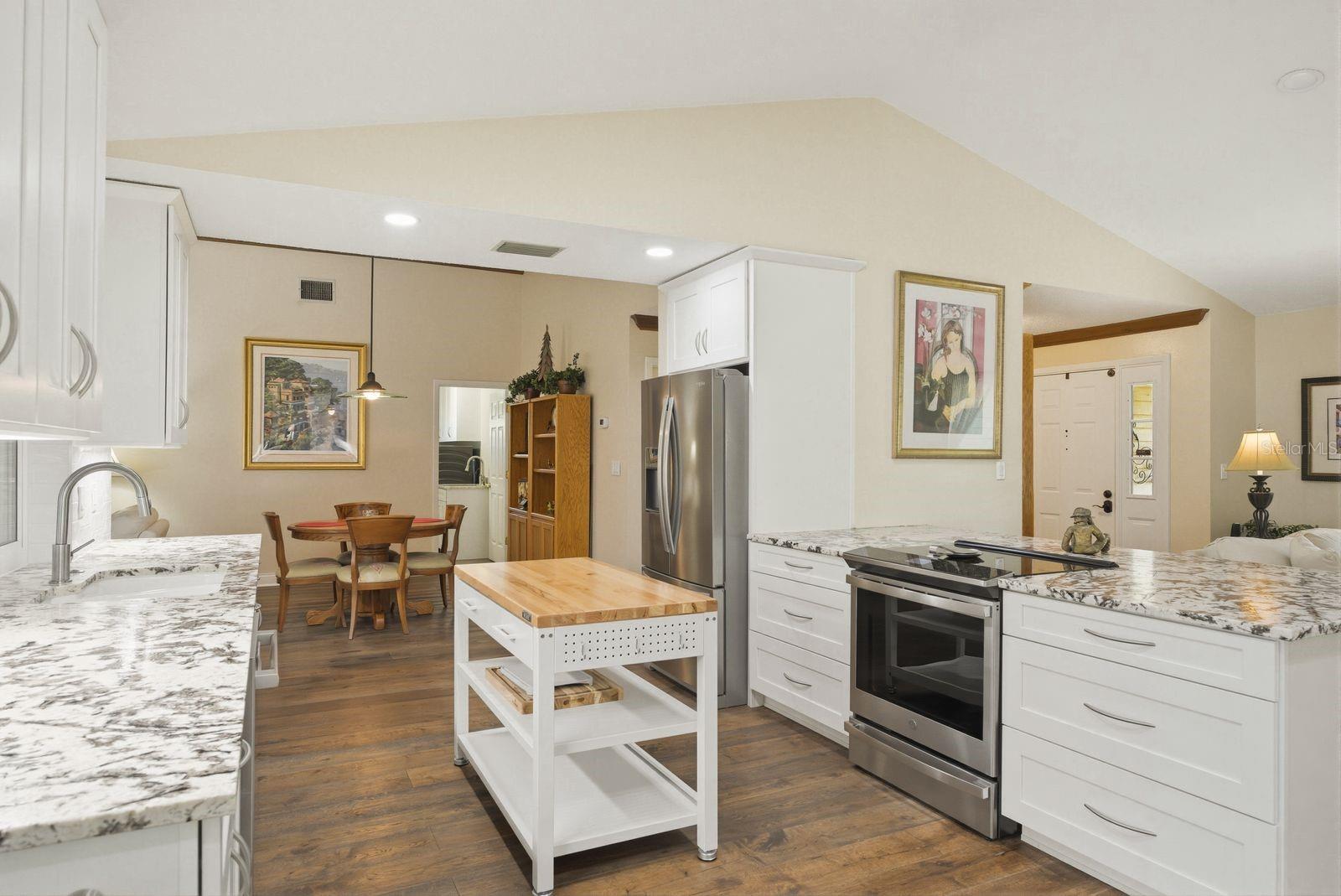 RAINBOW FARMS - Residential