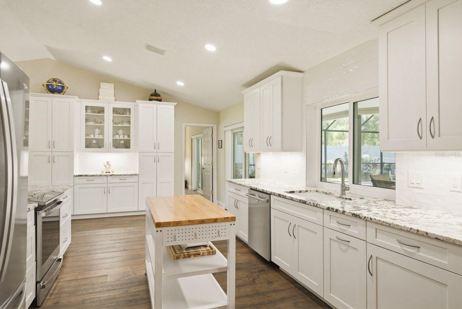 RAINBOW FARMS - Residential