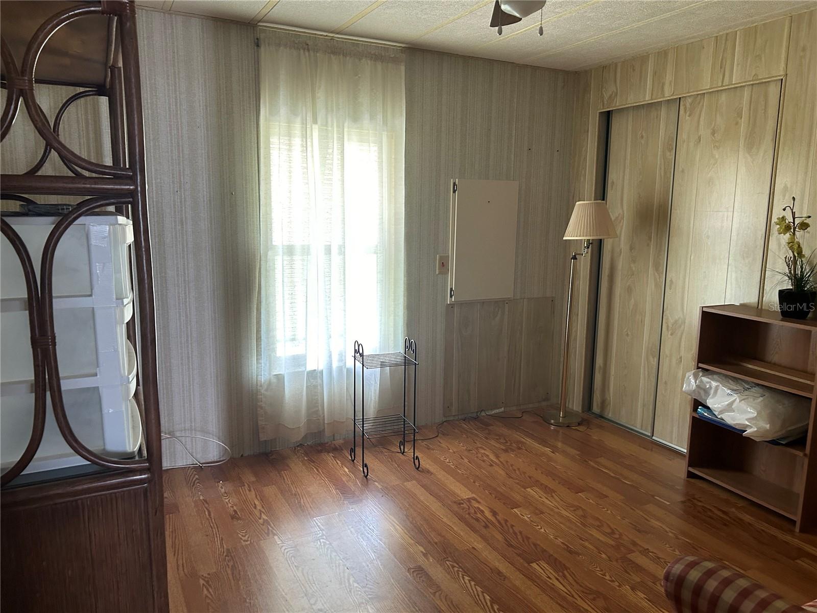 HOLIDAY PARK - Residential