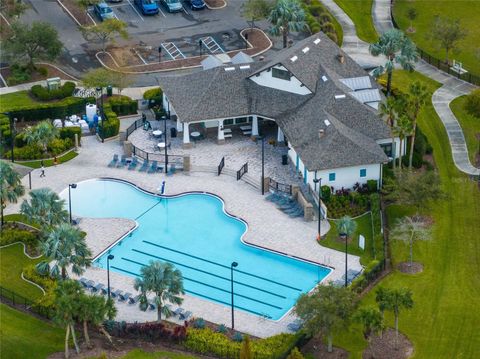 A home in LAKELAND