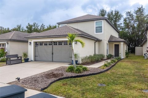 A home in LAKELAND