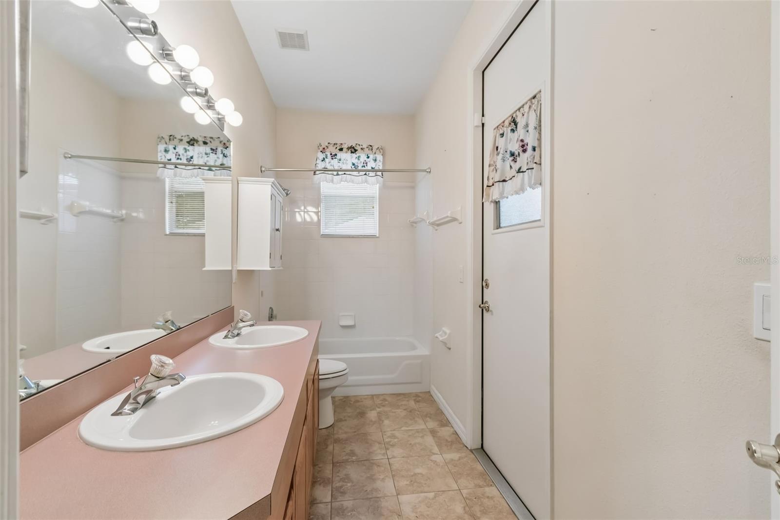 SAND LAKE COVE PH 02 - Residential