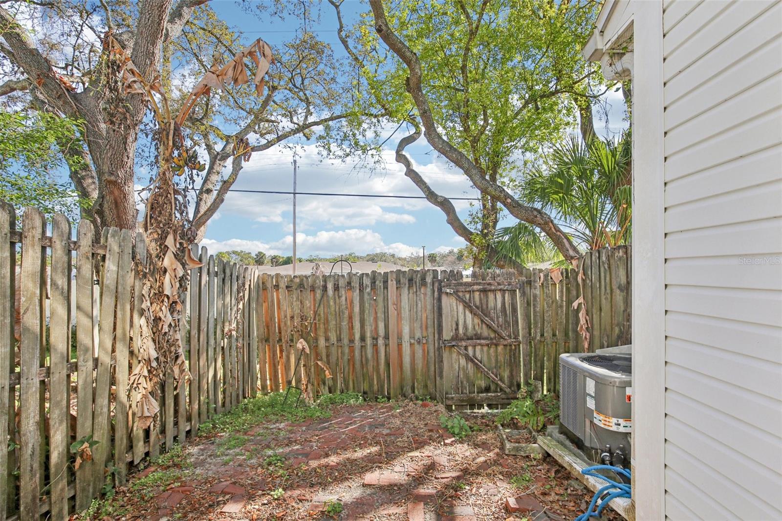 VICTORIA TERRACE A CONDO - Residential