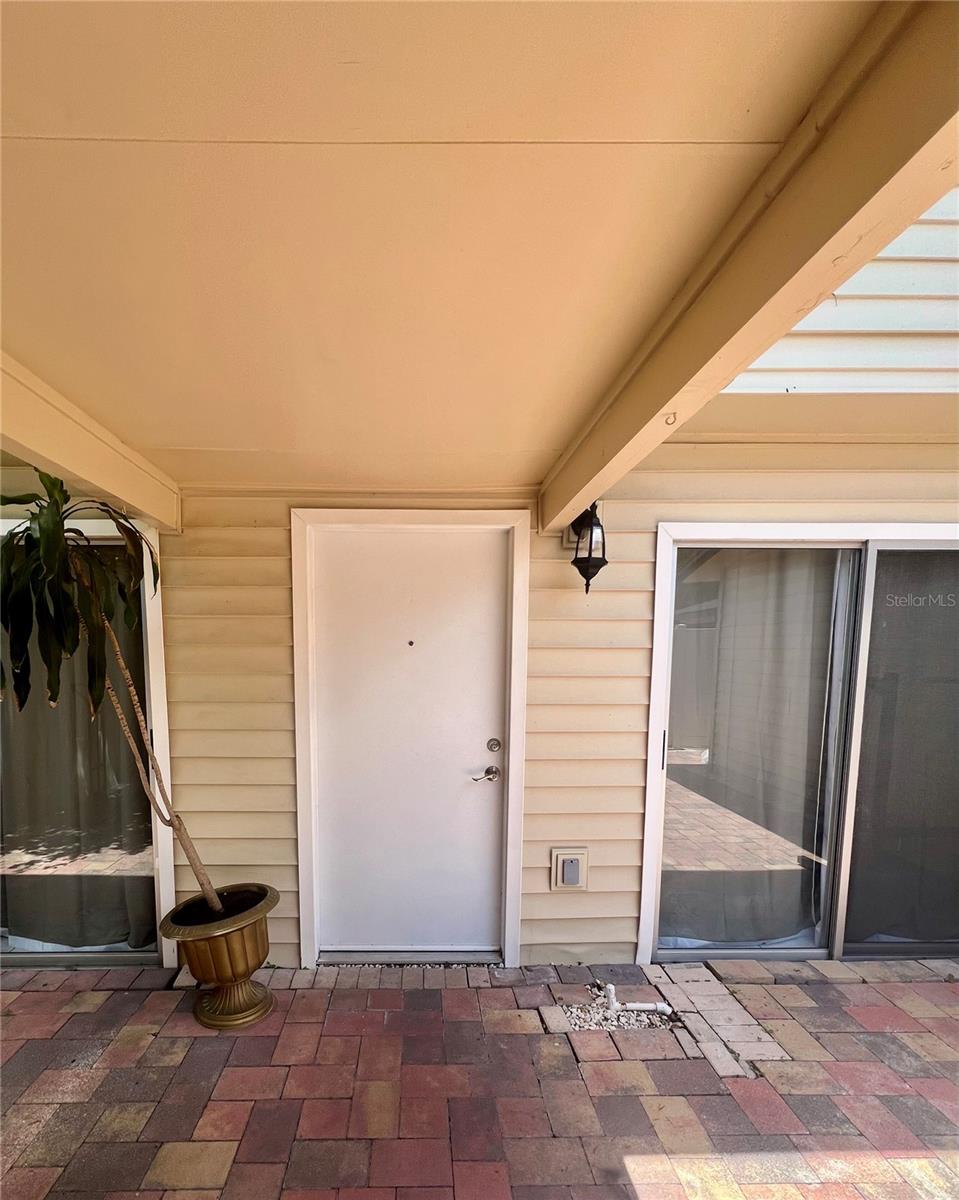 1815 TOWNHALL LANE 1815
