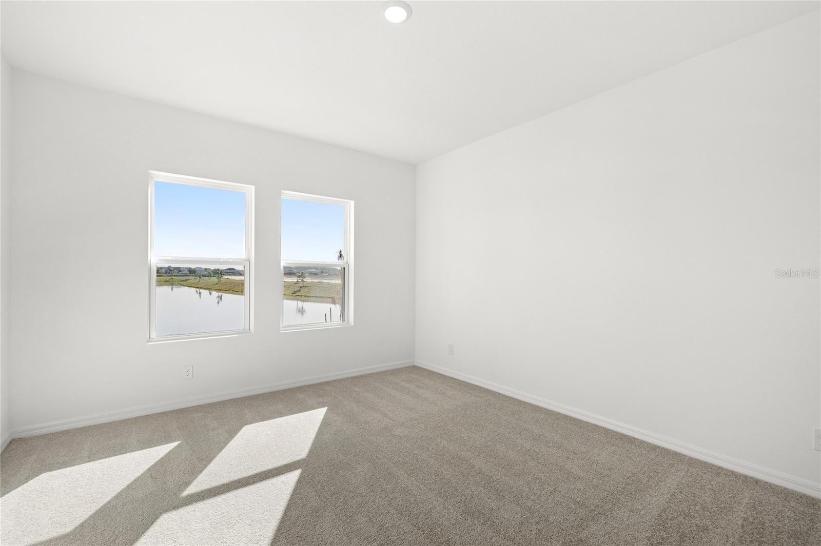 HAWKS RUN - Residential