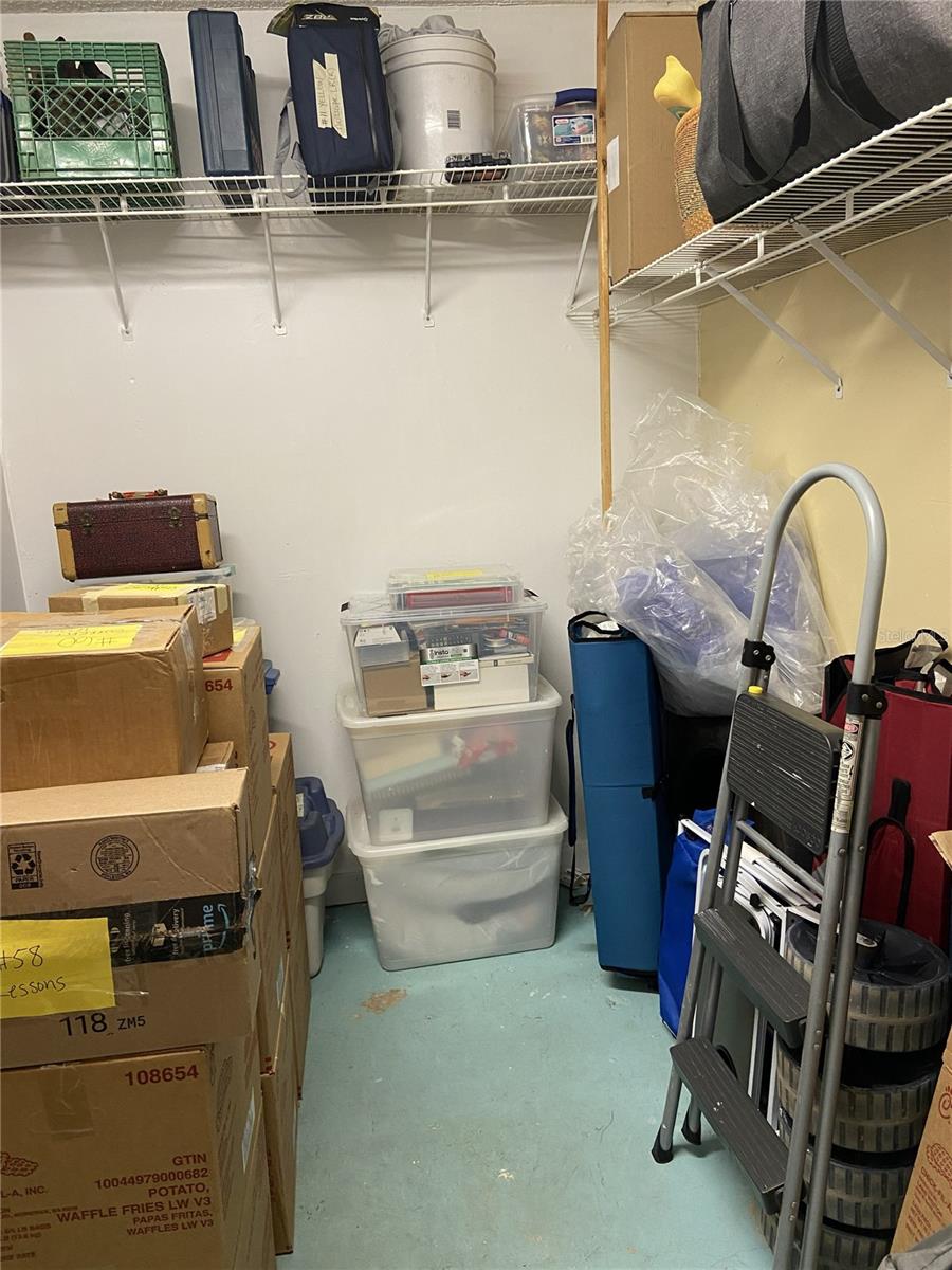 DELTONA LAKES UNIT 35 - Residential