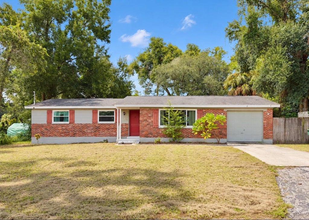 Photo of 8611 N 30th Street, Tampa, FL 33604 (MLS # TB8552057)