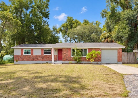 Photo of 8611 N 30th Street, Tampa, FL 33604 (MLS # TB8552057)