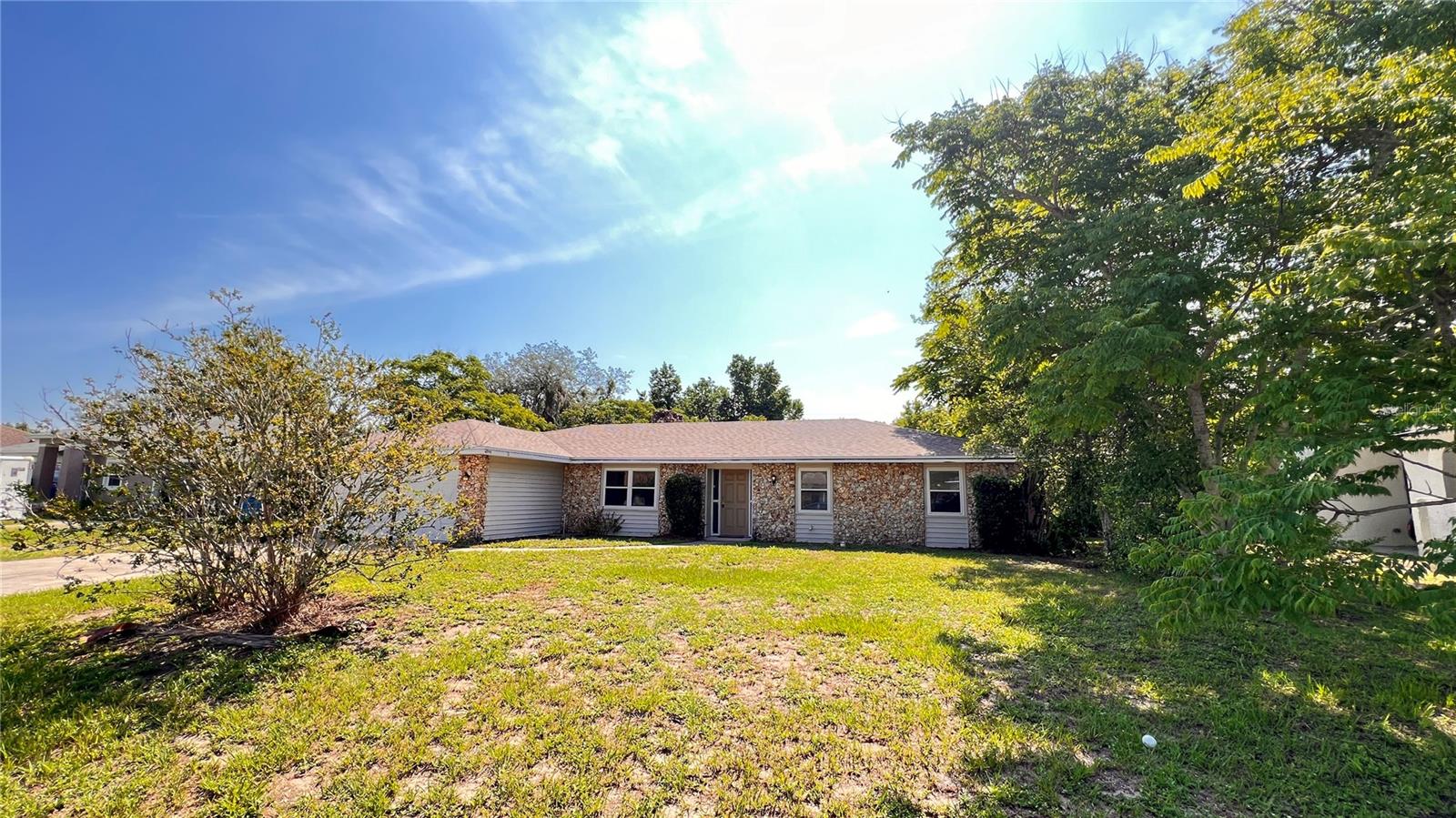 1073 LEEWARD DRIVE