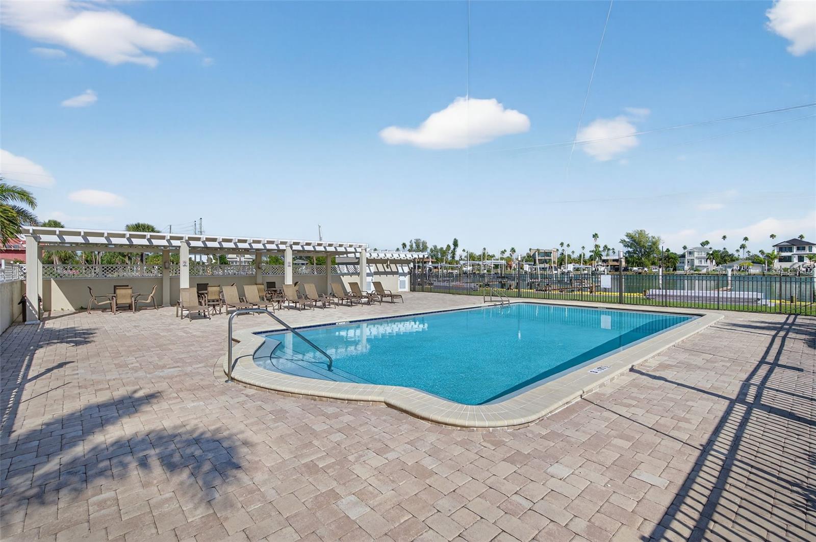 MARINA BAY OF ST PETERSBURG BEACH - Residential