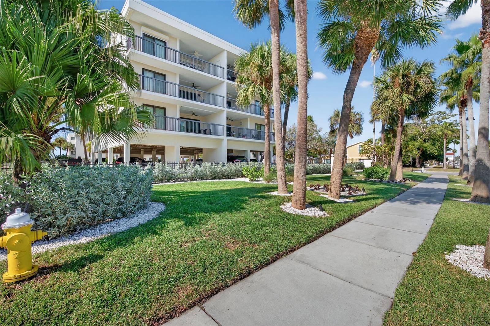 MARINA BAY OF ST PETERSBURG BEACH - Residential