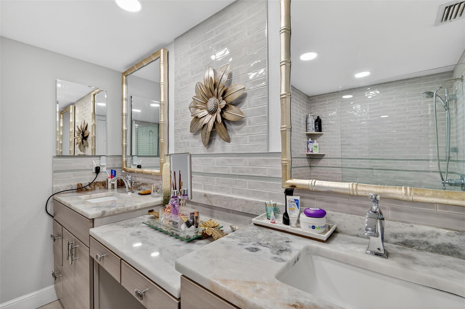 MARINA BAY OF ST PETERSBURG BEACH - Residential