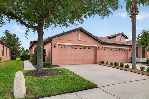 Photo of 125 Shell Falls Drive, Apollo Beach, FL 33572 (MLS # TB8548788)