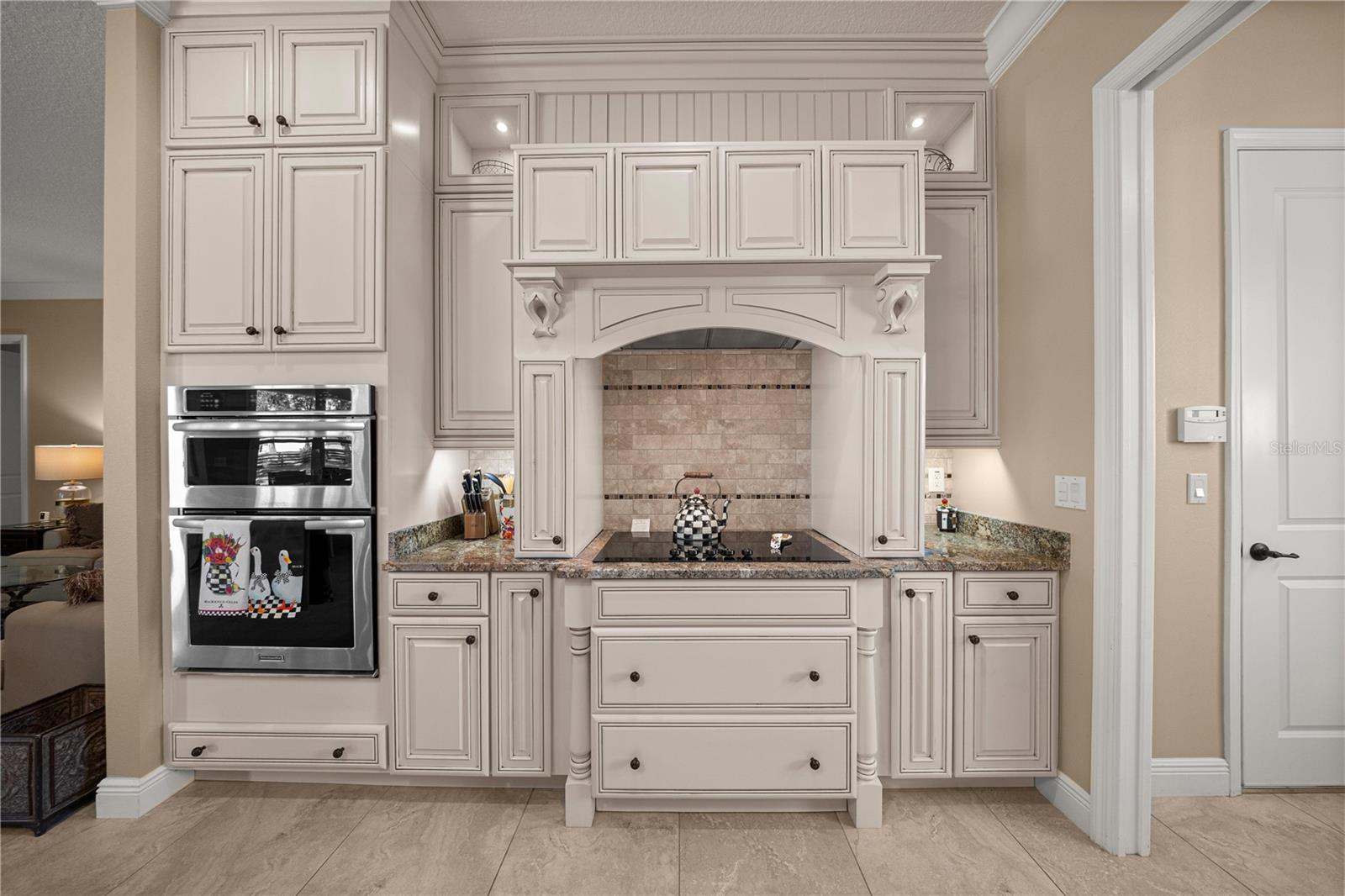 EQUESTRIAN SPGS - Residential