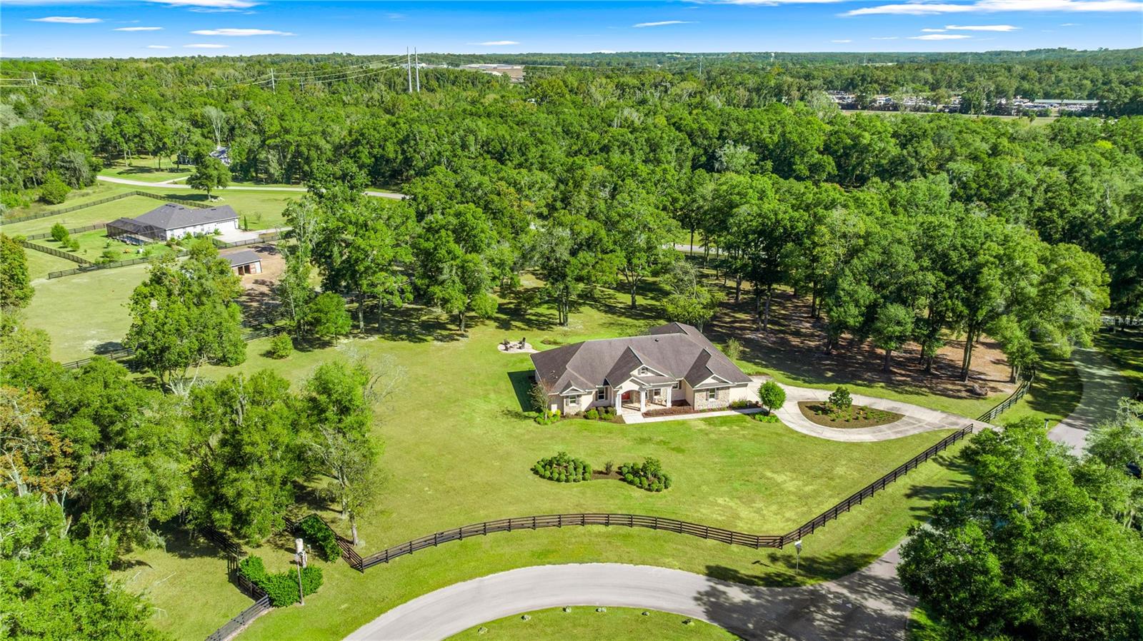 EQUESTRIAN SPGS - Residential