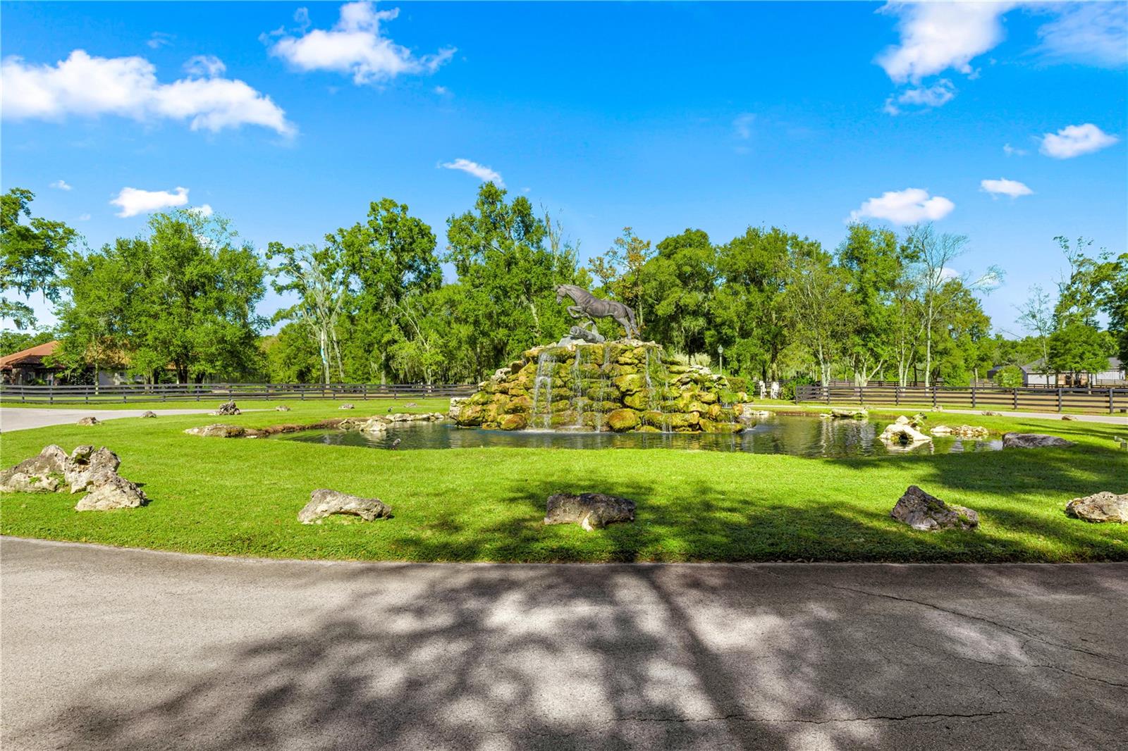 EQUESTRIAN SPGS - Residential