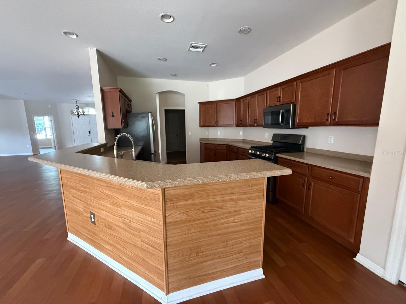 BLACKWATER OAKS - Residential