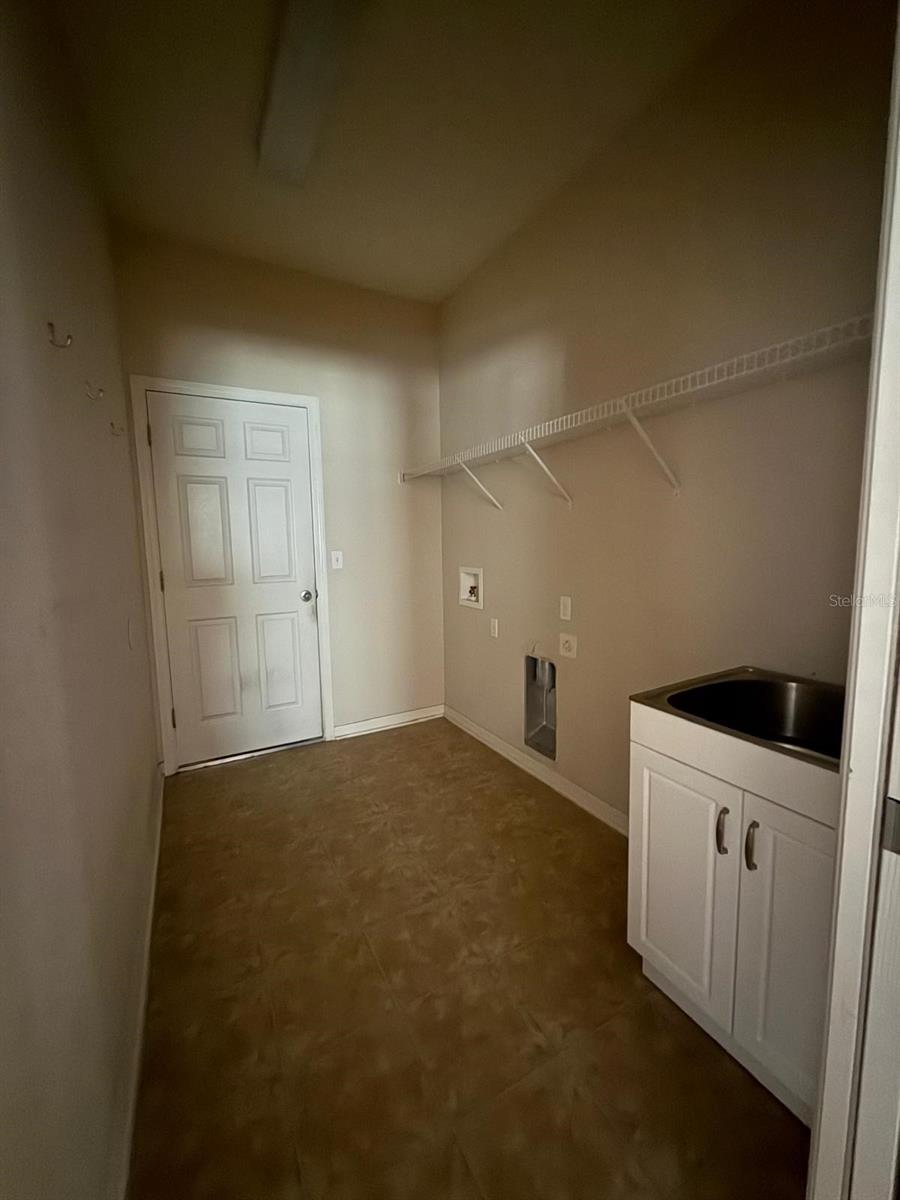 BLACKWATER OAKS - Residential