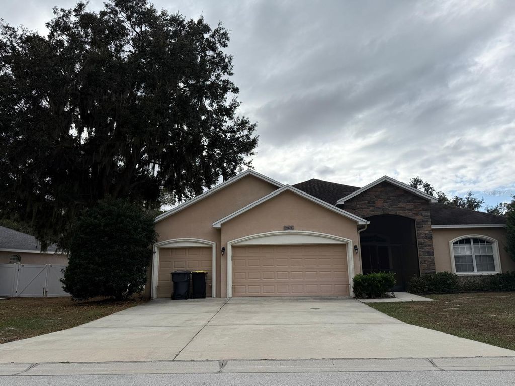 Photo of 2974 Blackwater Oaks Drive, Mulberry, FL 33860 (MLS # TB8453409)