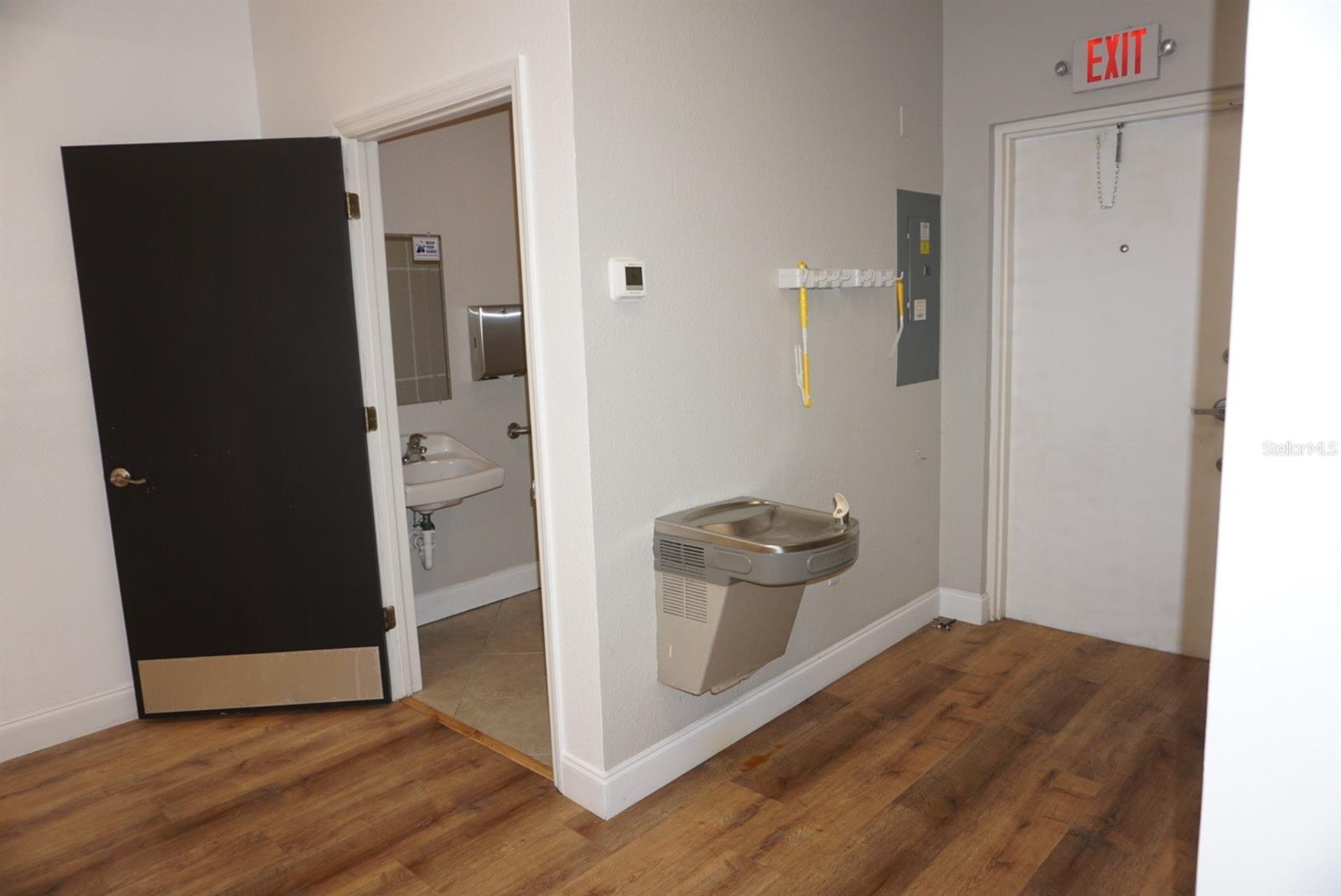 VINES COMM CONDO - Commercial Sale