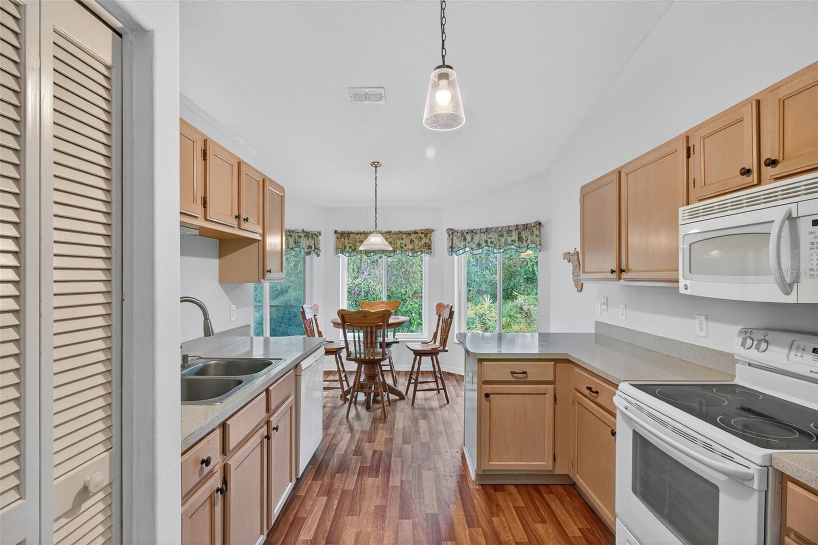 THE ESTATES - Residential