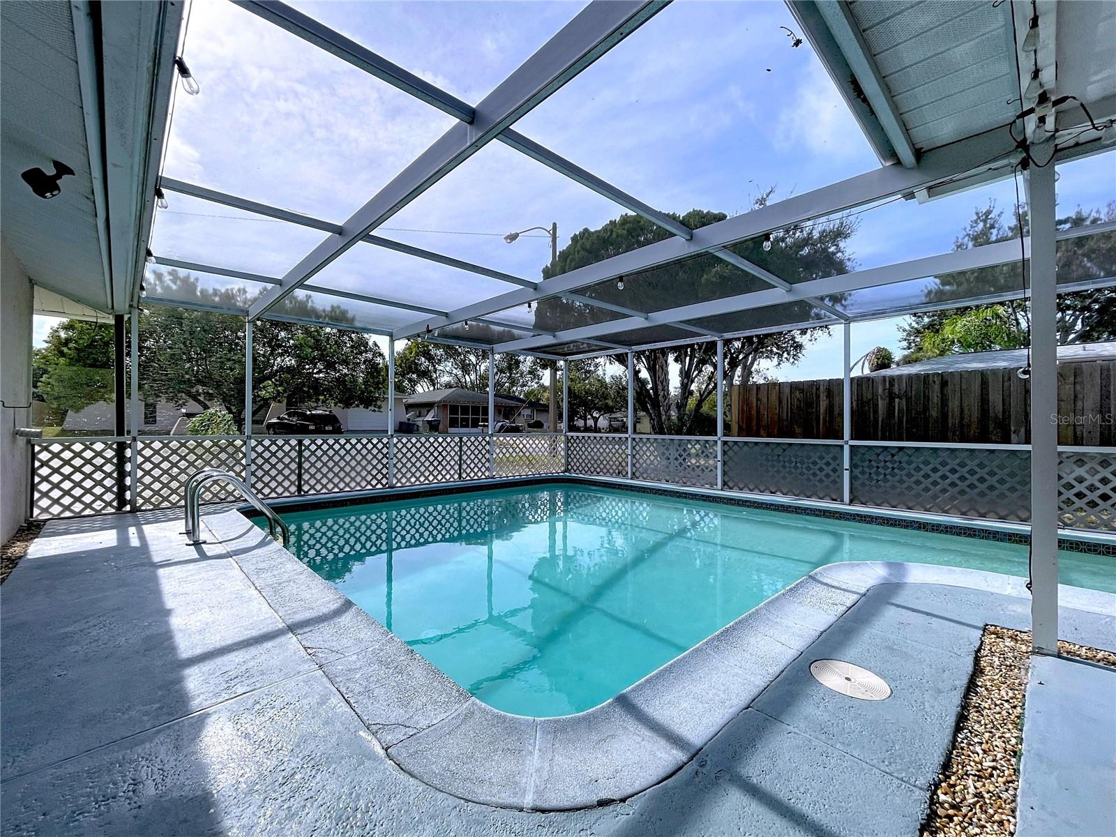 EMBASSY HILLS - Residential