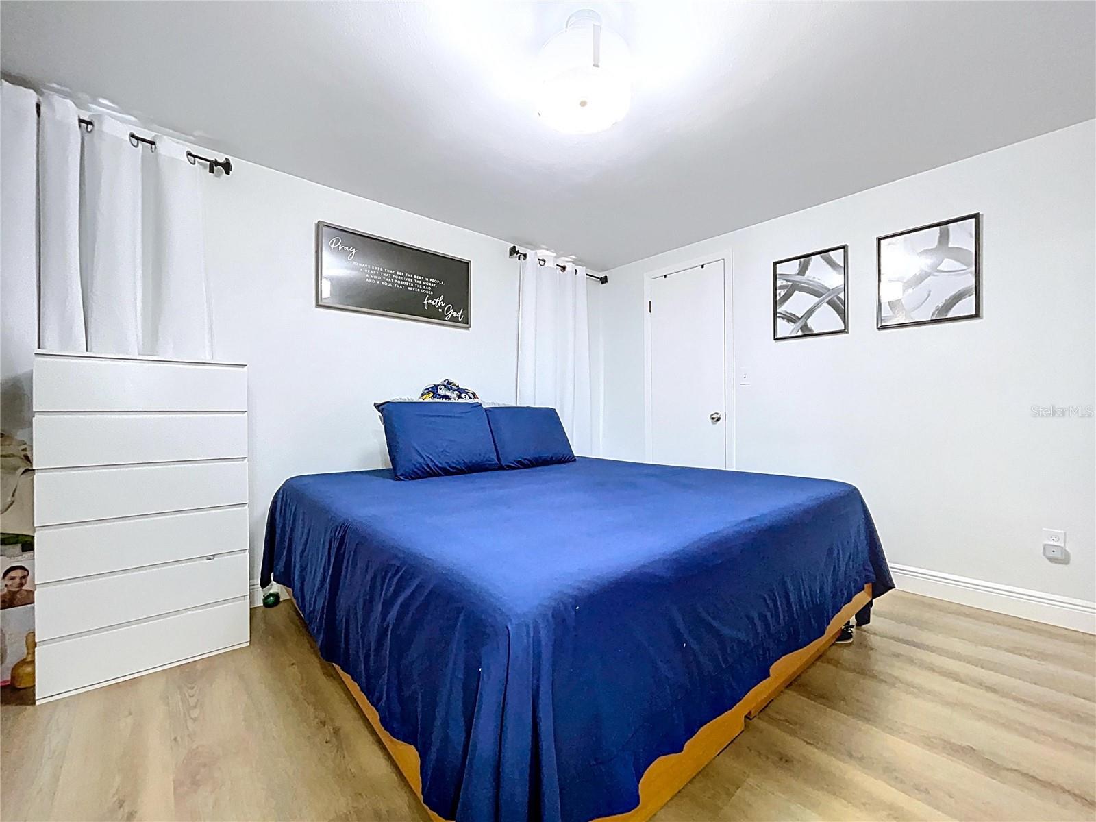 EMBASSY HILLS - Residential