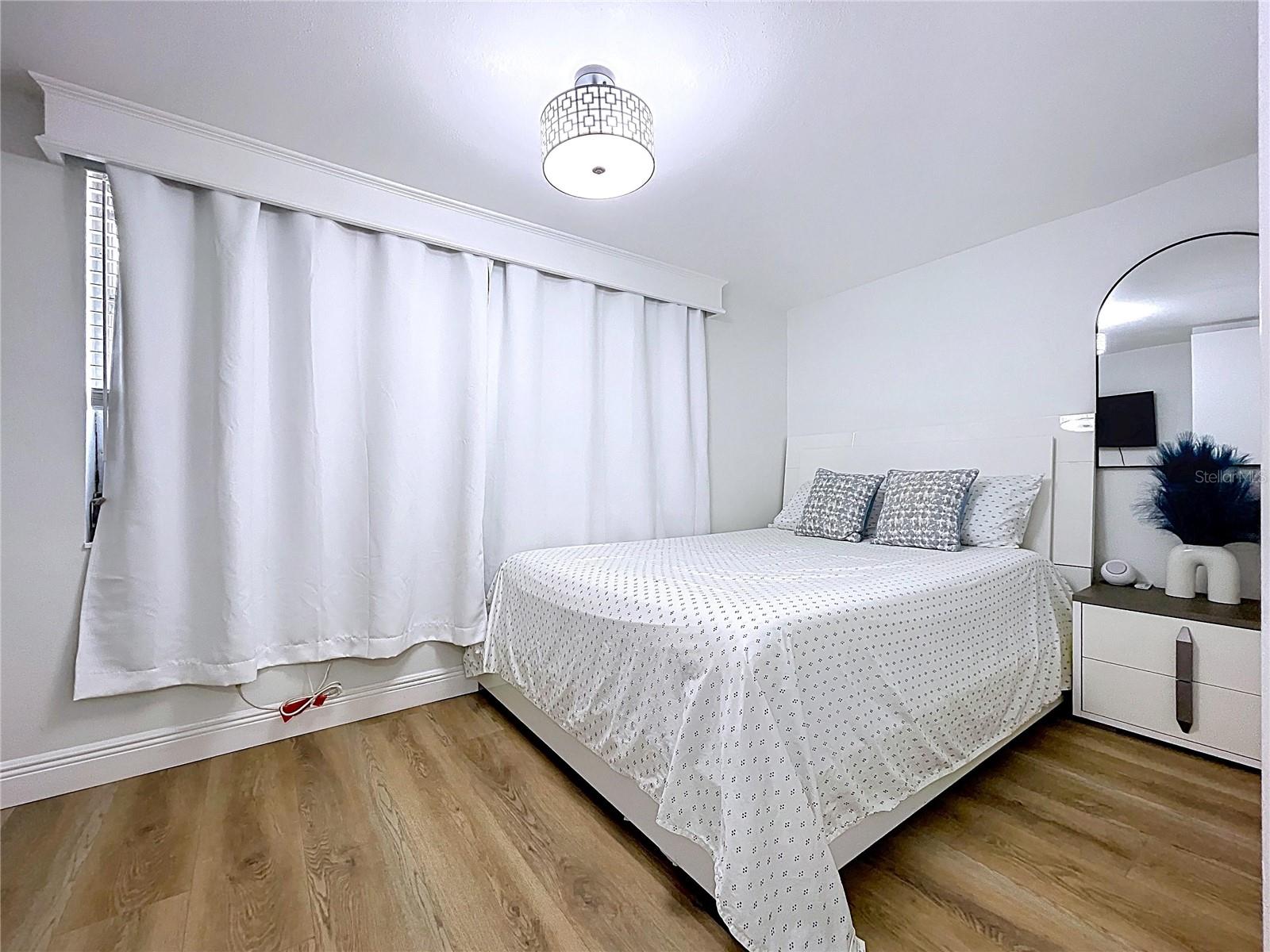 EMBASSY HILLS - Residential