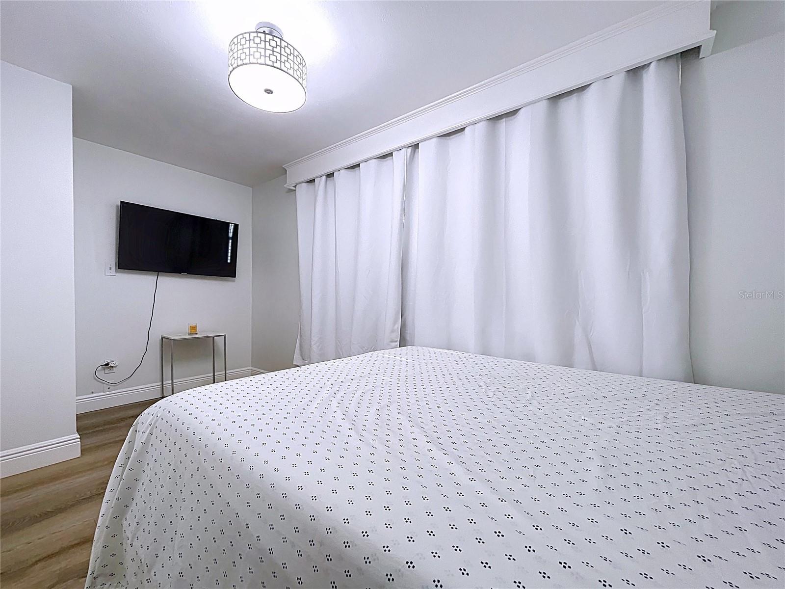 EMBASSY HILLS - Residential