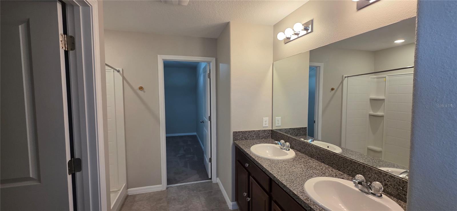 AYERSWORTH GLEN PH 3C - Residential Lease