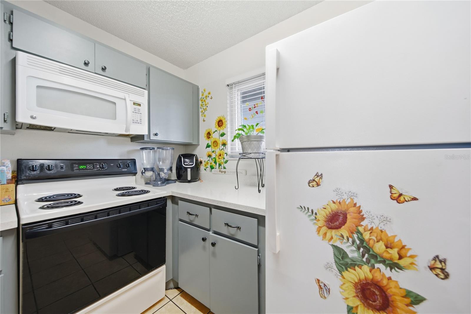 TALIA CONDO - Residential