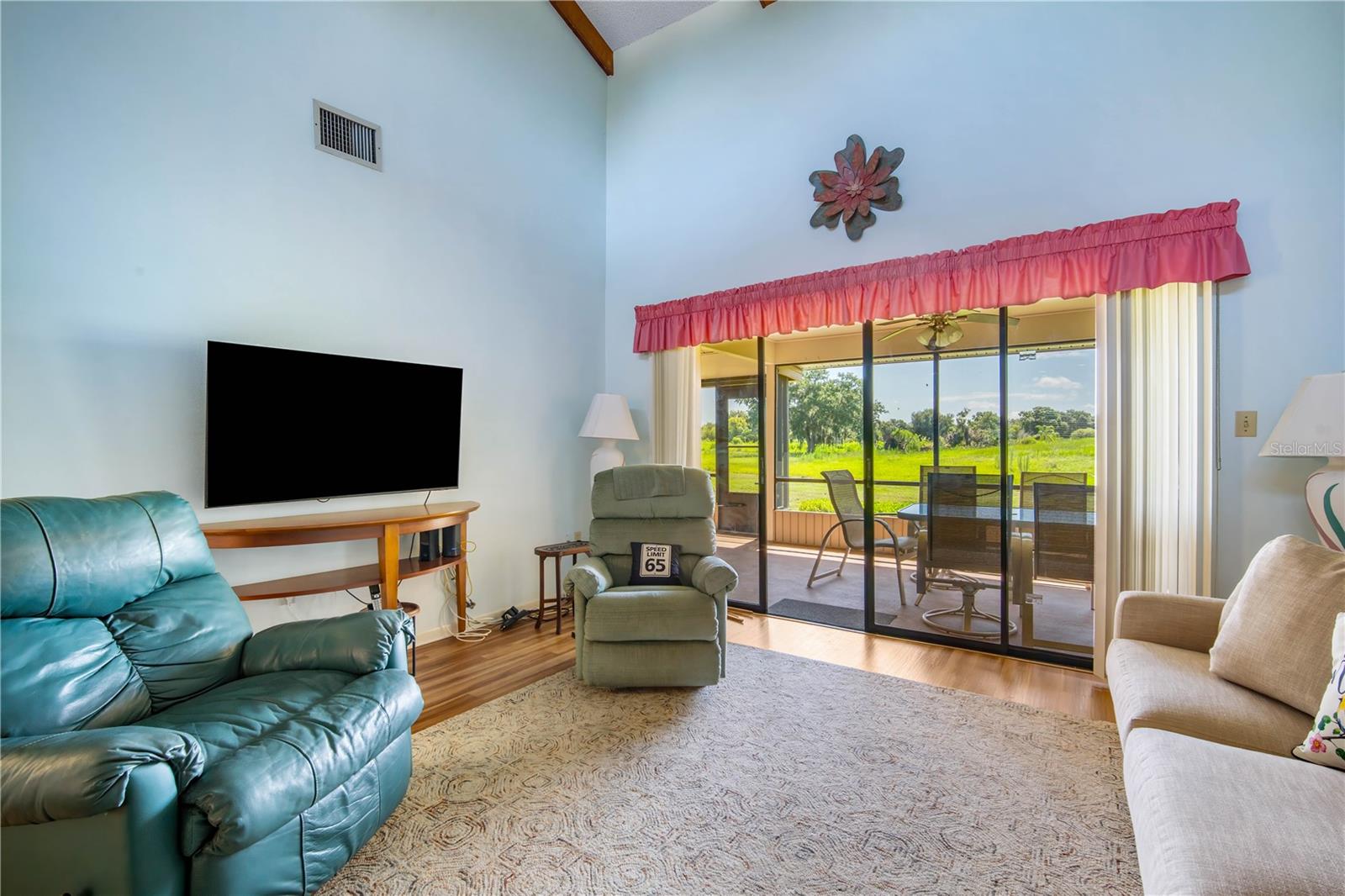 DOUBLE EAGLE IMPERIALAKES PH 01-6 SEC 04 - Residential Lease