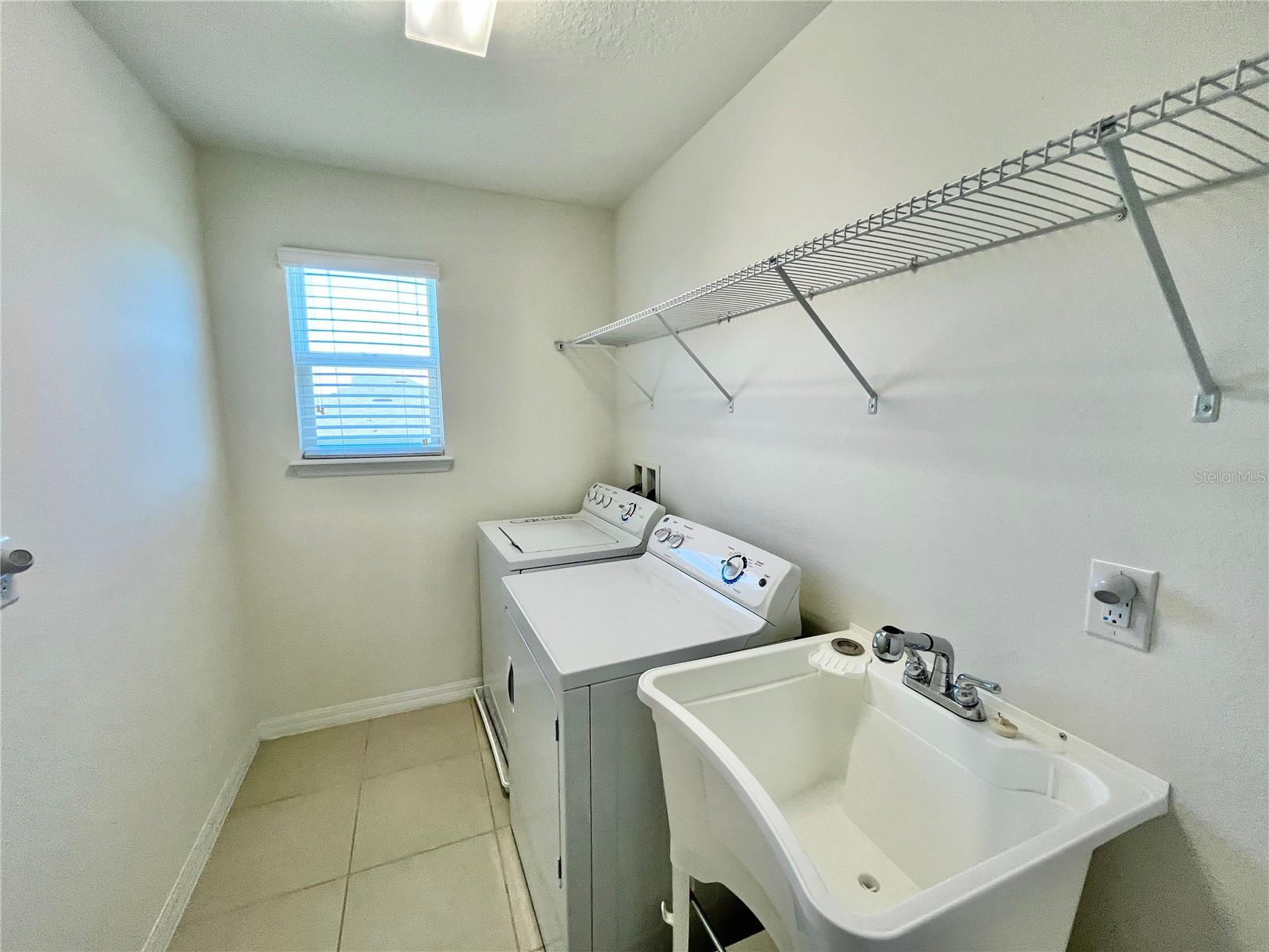 BEACON PARK LANDING - Residential Lease