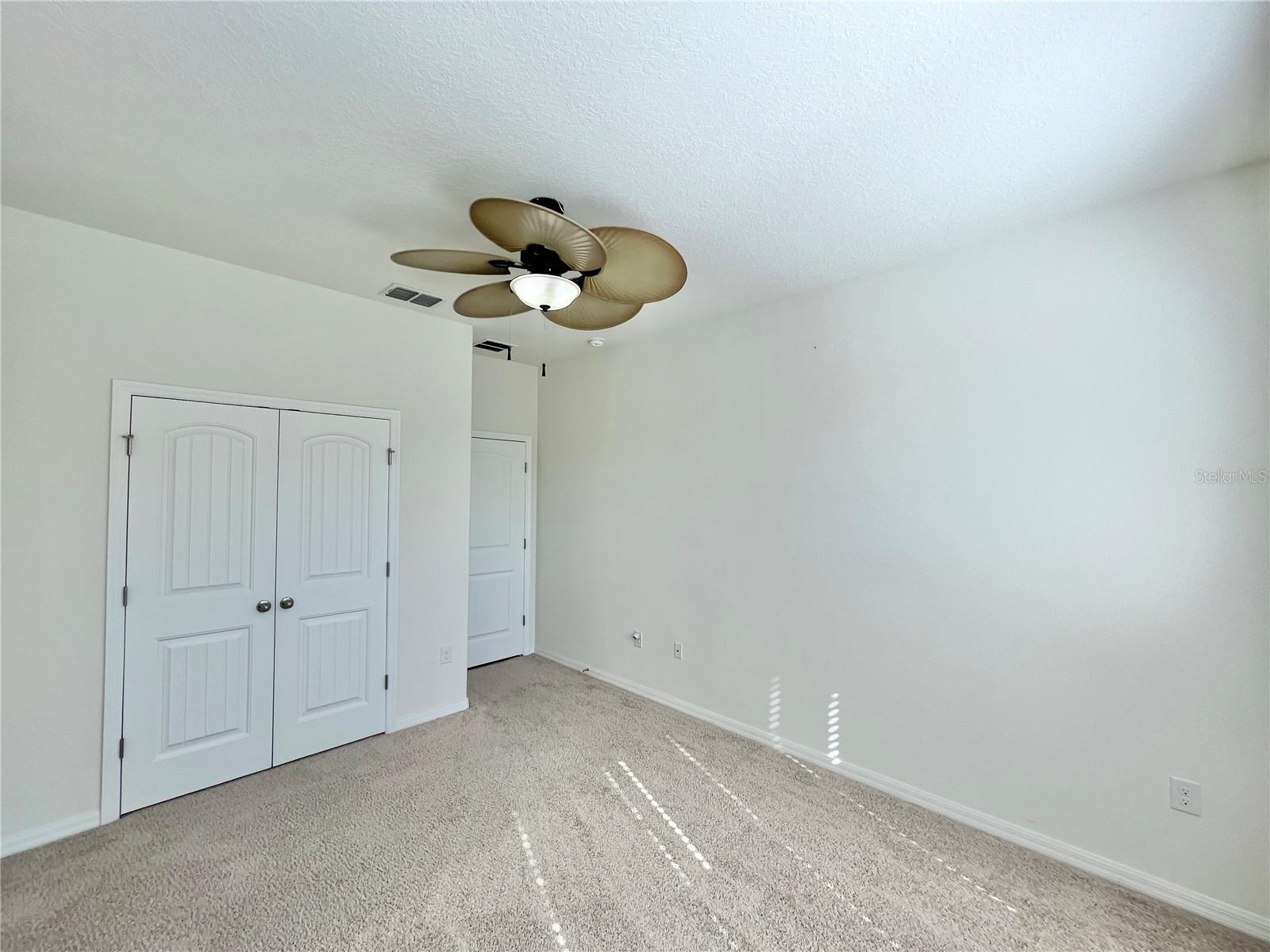 BEACON PARK LANDING - Residential Lease