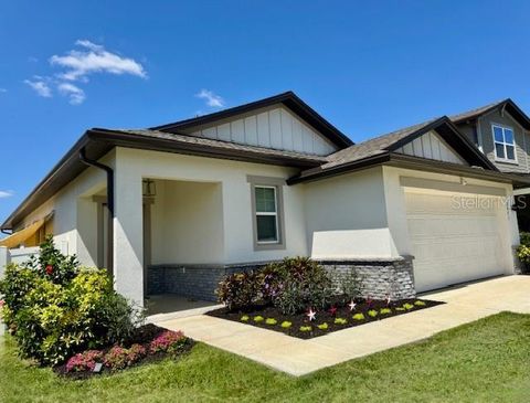 Photo of 2075 Huntsman Ridge Road, Clermont, FL 34715 (MLS # O6300927) Photo of 2075 Huntsman Ridge Road, Clermont, FL 34715 (MLS # O6300927)