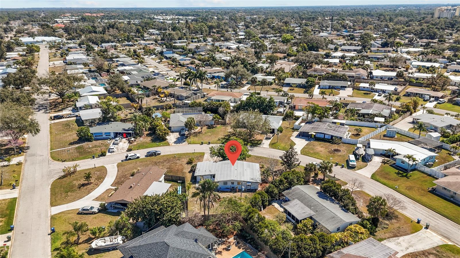 TROPICAL SHORES - Residential