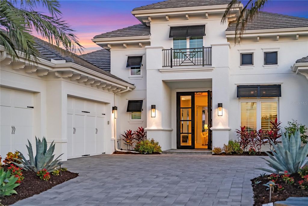 Photo of 17014 Clearlake Avenue, Lakewood Ranch, FL 34202 (MLS # A4681091)