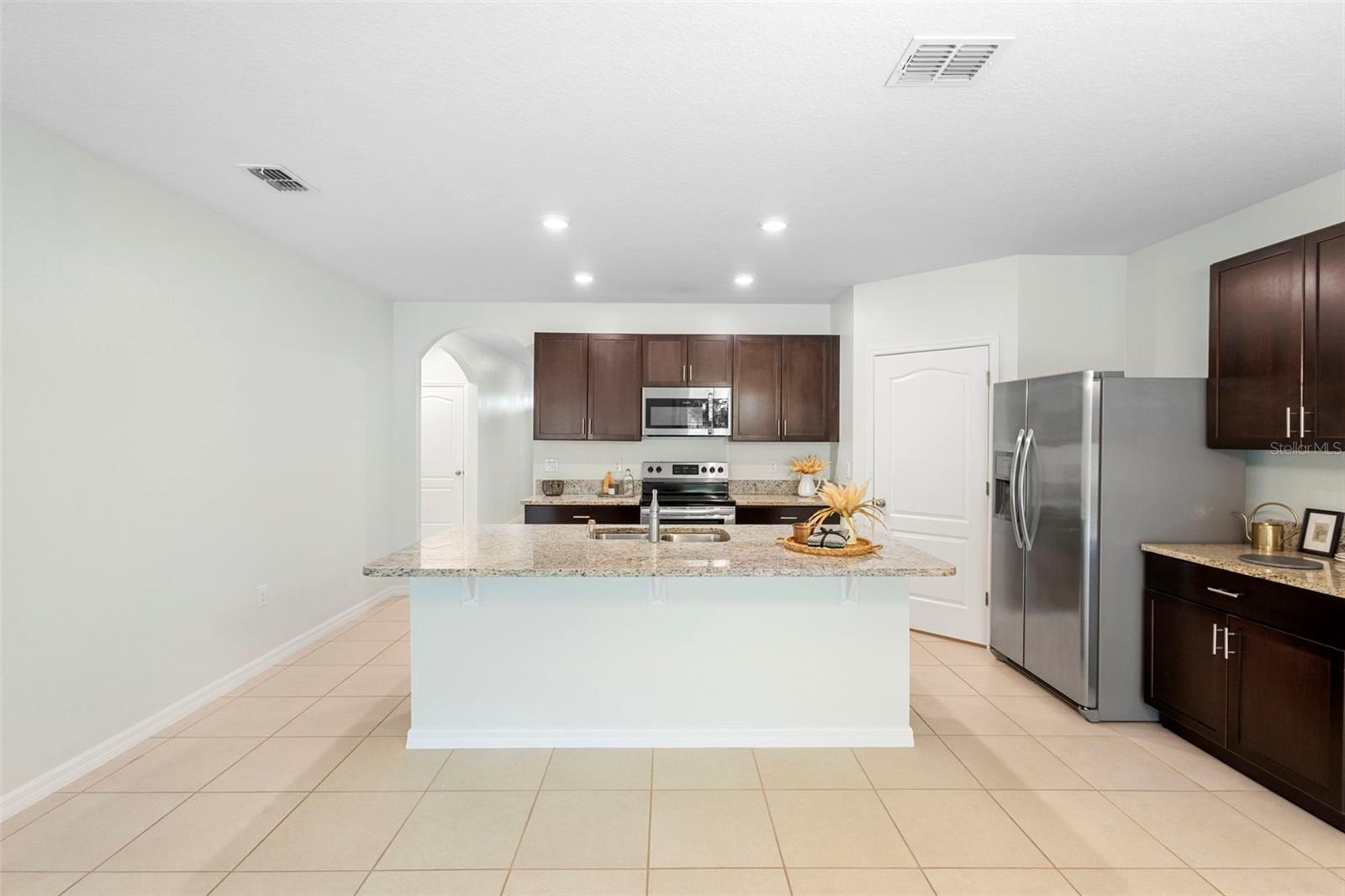 VICTORIA OAKS PH A - Residential