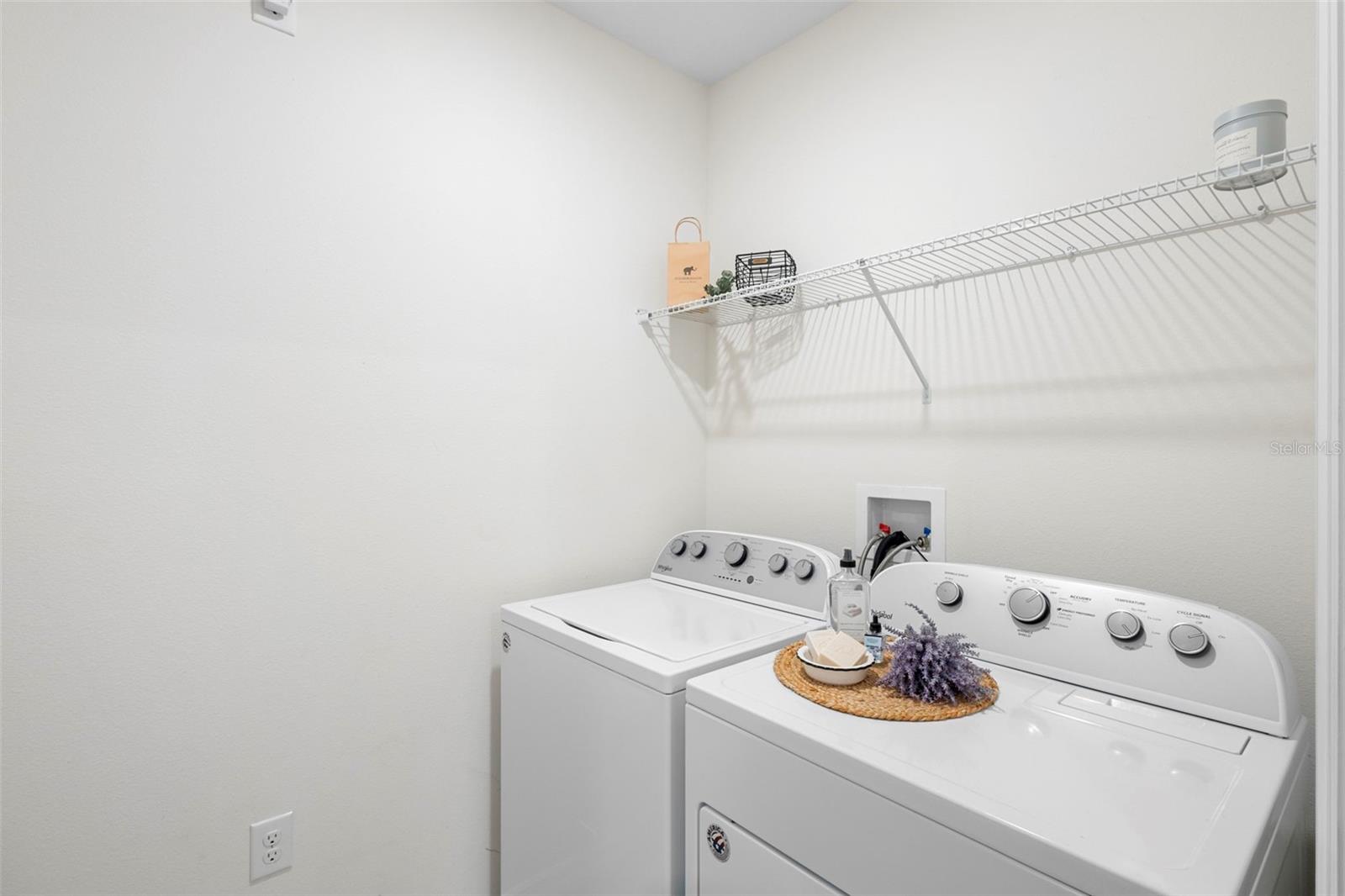 VICTORIA OAKS PH A - Residential