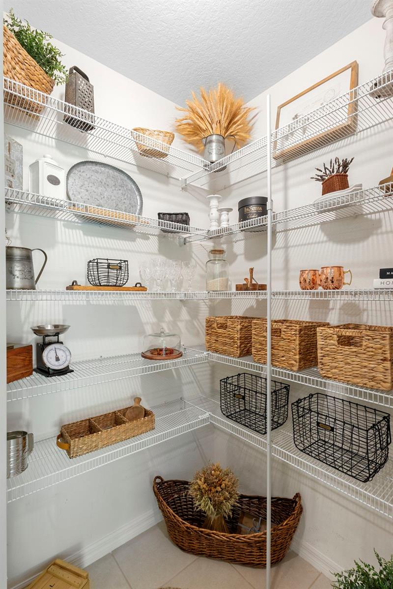 VICTORIA OAKS PH A - Residential