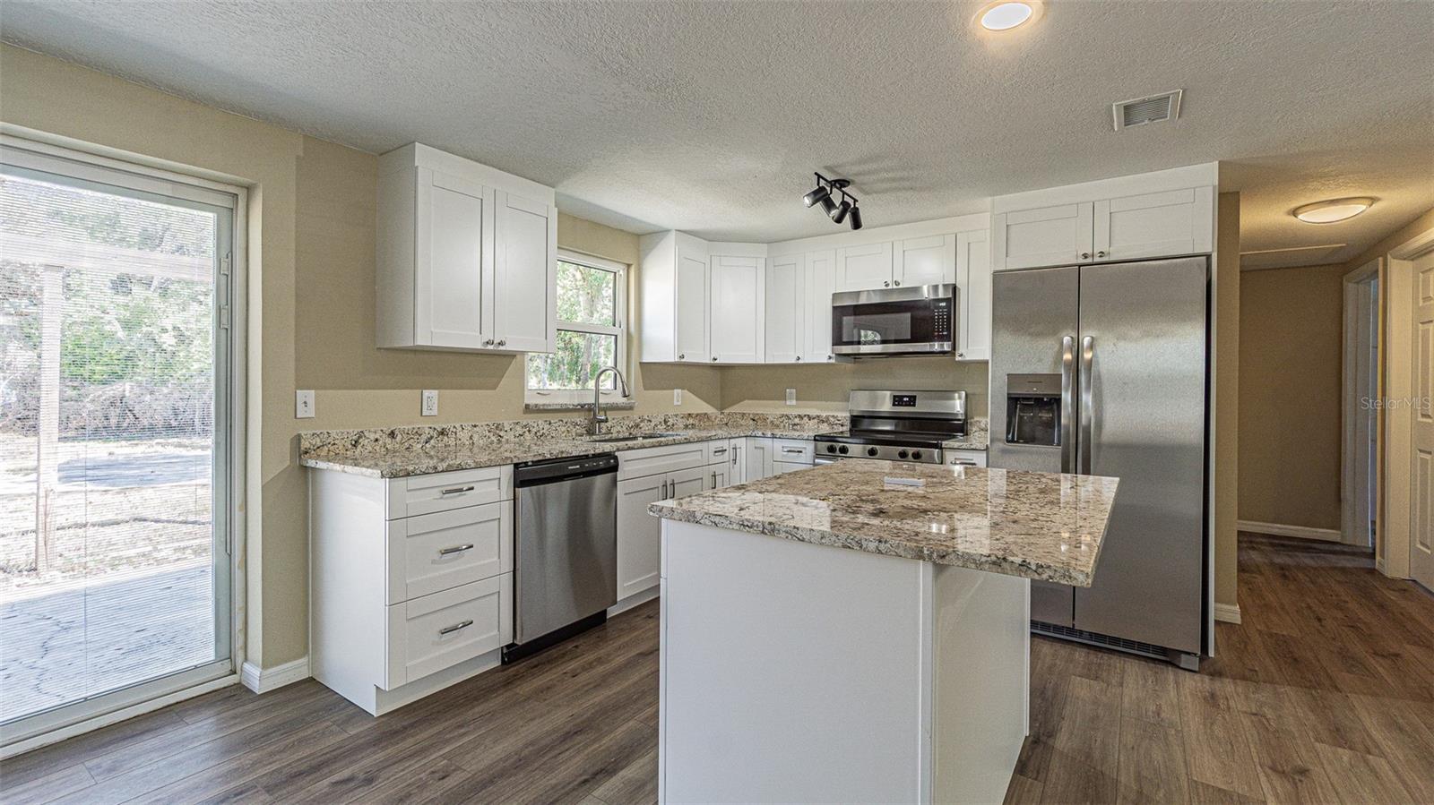 ZEPHYRHILLS COLONY CO LAN - Residential