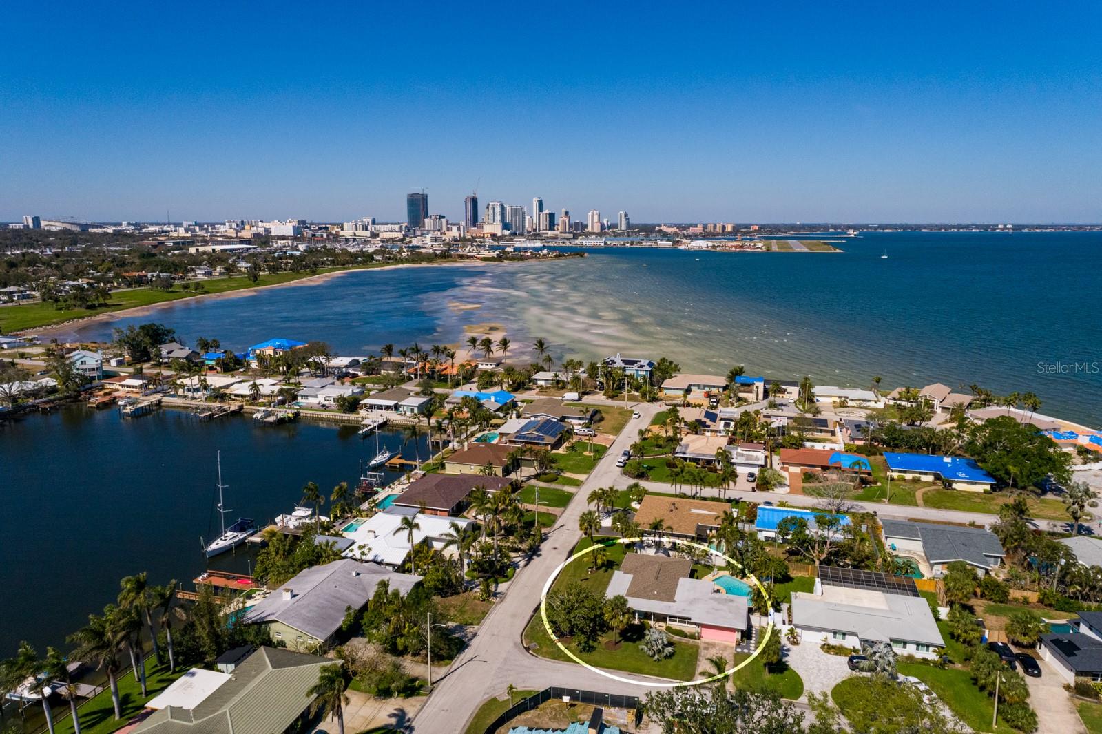 2340 W BAY ISLE DRIVE SE