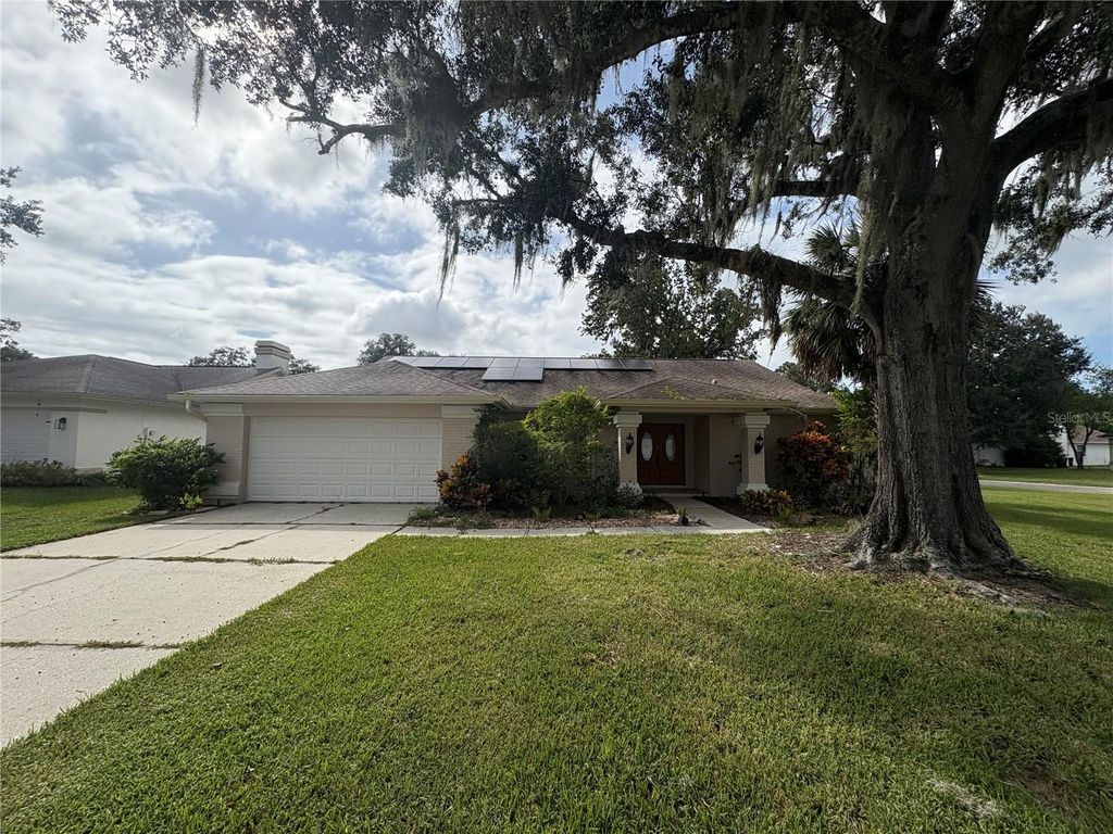 Photo of 1702 Horseshoe Drive, Plant City, FL 33566 (MLS # TB8438926)