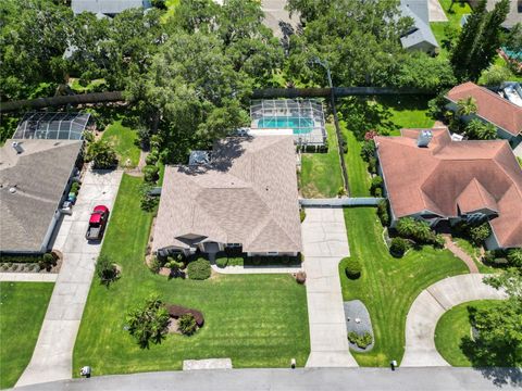 A home in WINTER HAVEN