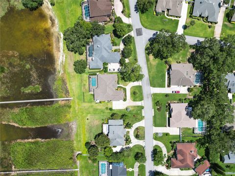 A home in WINTER HAVEN